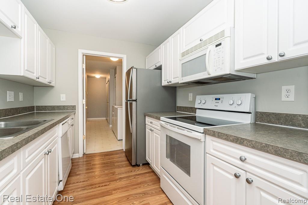 5681 PINE AIRES Drive Unit: 154