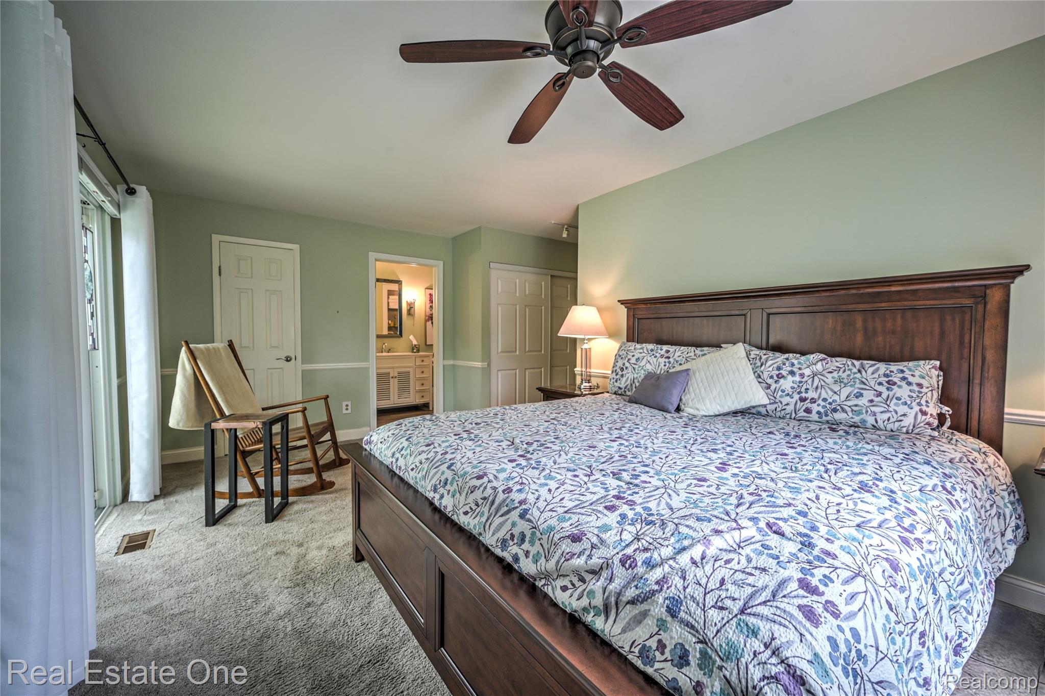 1556 Gas Light Lane Unit: 199