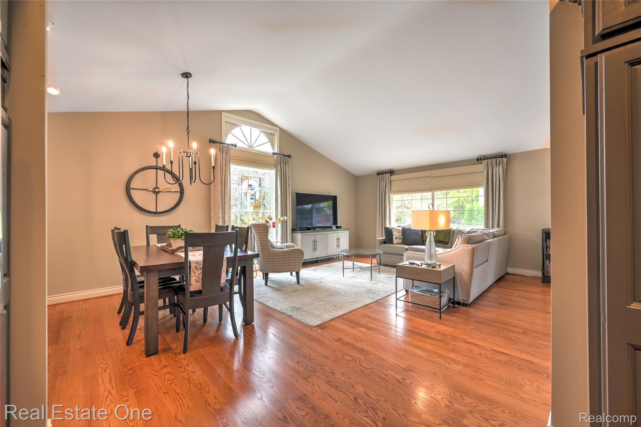 1556 Gas Light Lane Unit: 199