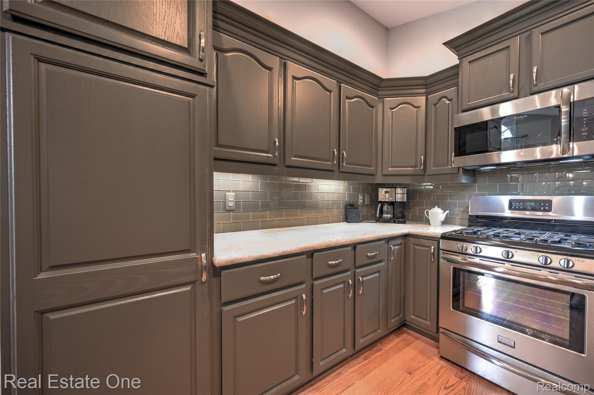 1556 Gas Light Lane Unit: 199