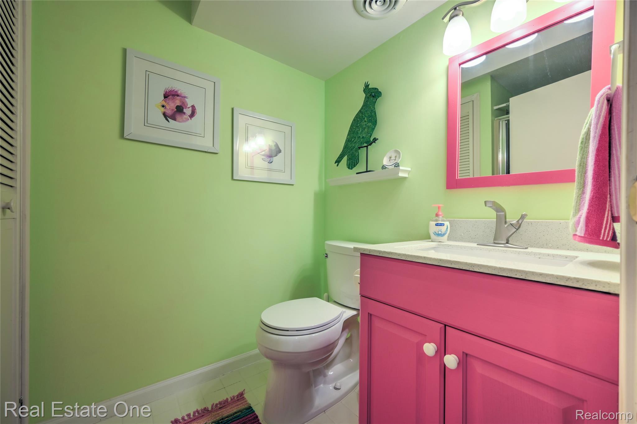 1556 Gas Light Lane Unit: 199