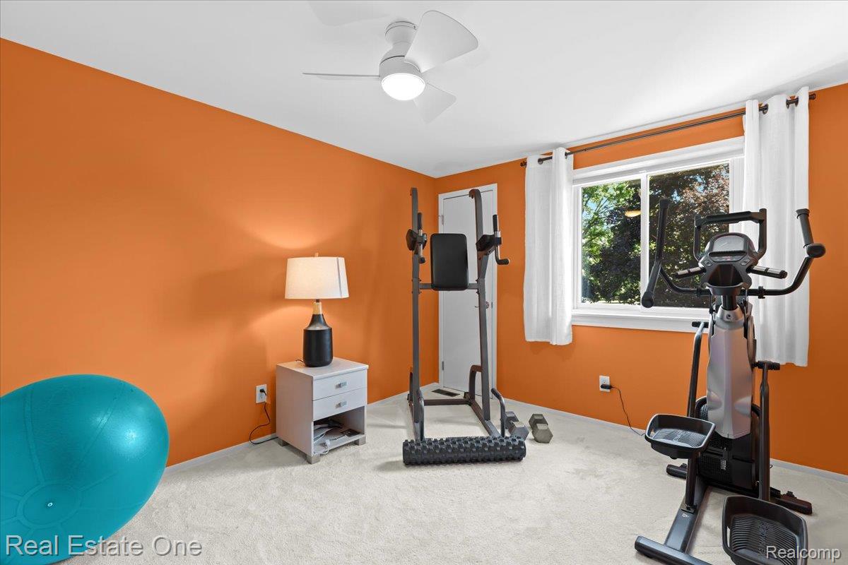 1527 Charter Oak Drive