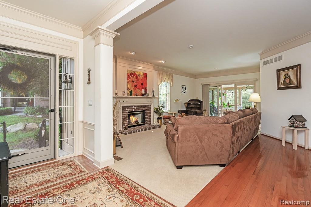 1618 Boulder Court