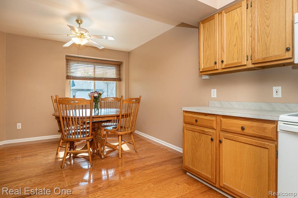 16546 Woodlane