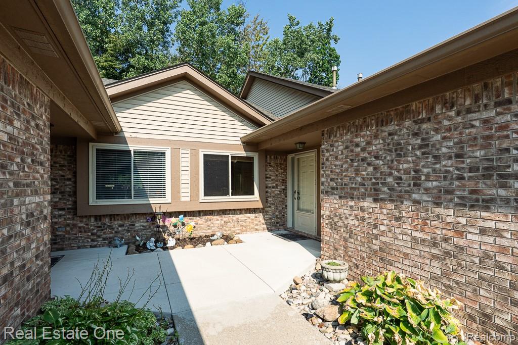 16546 Woodlane
