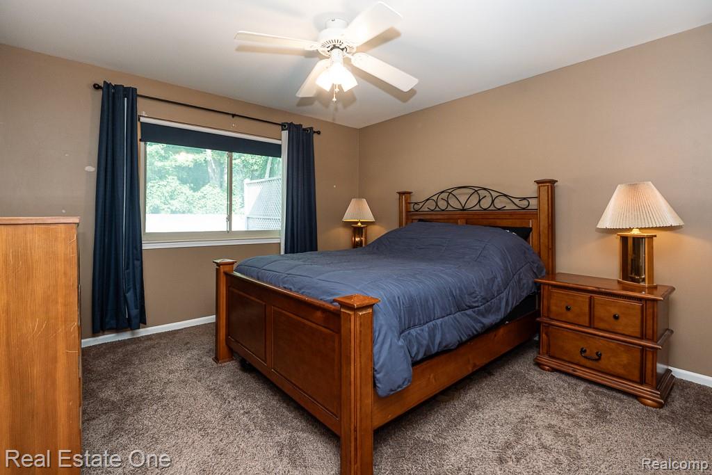 16546 Woodlane