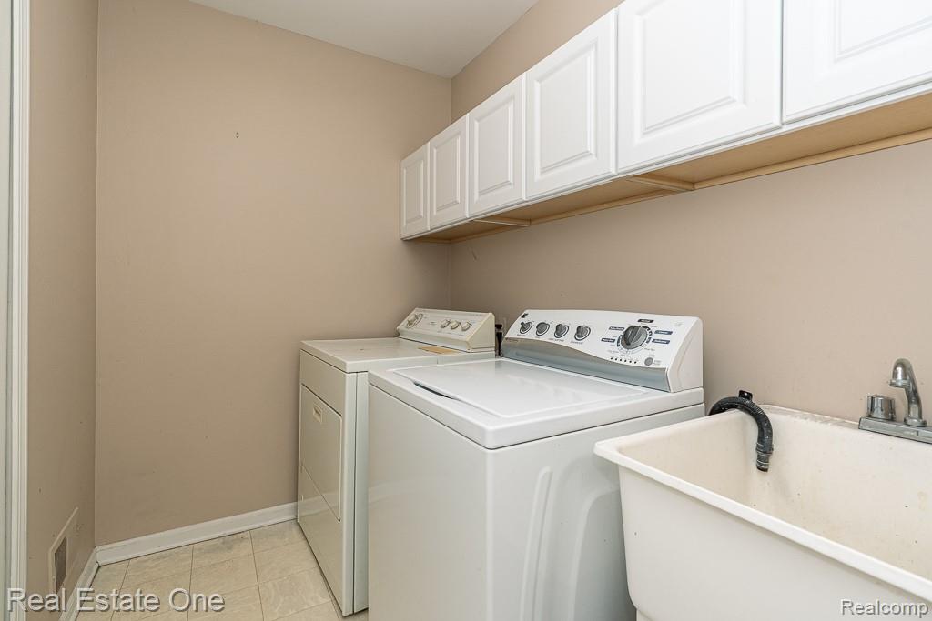 16546 Woodlane