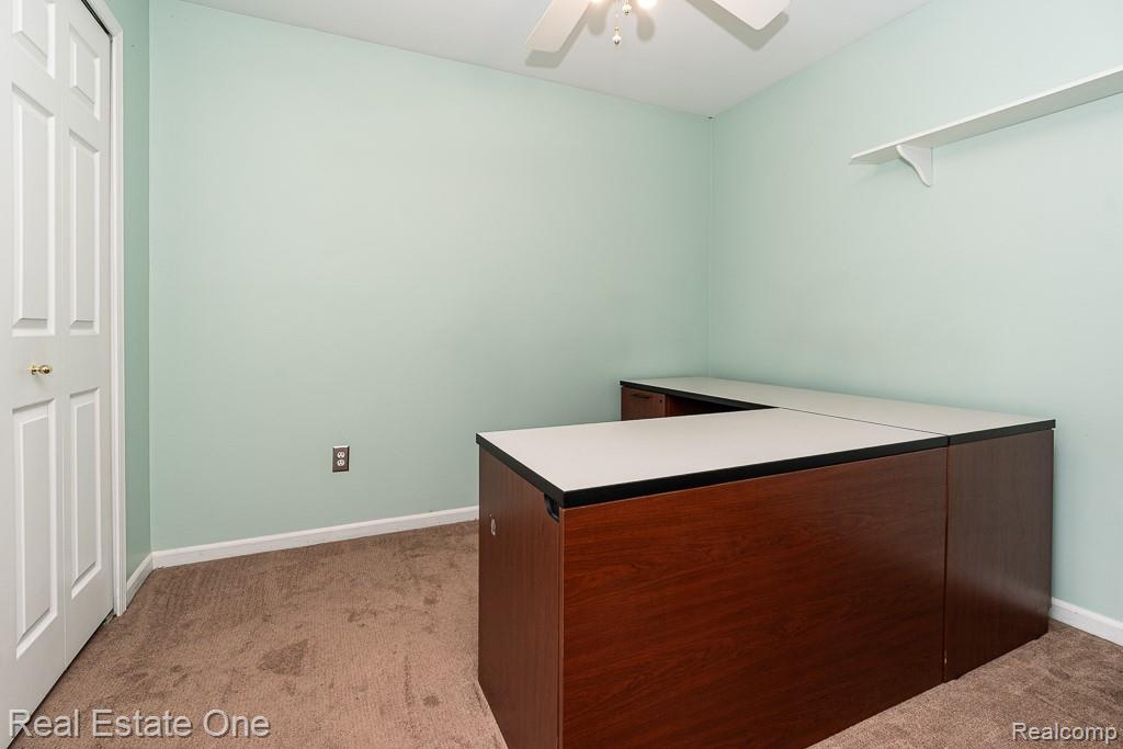 16546 Woodlane