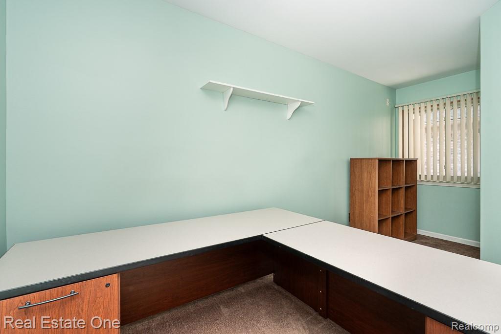 16546 Woodlane