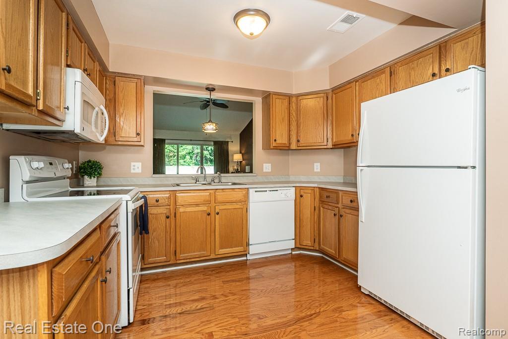16546 Woodlane