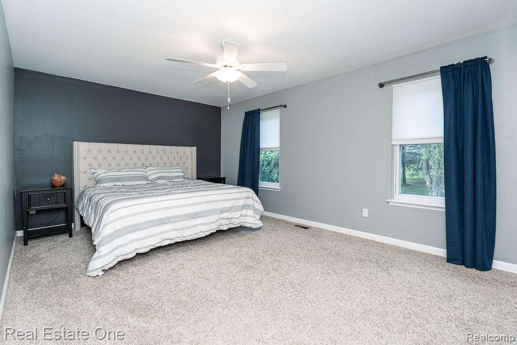 2200 N Fairview Lane