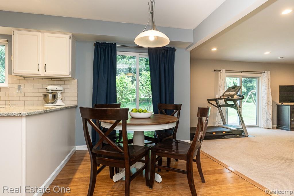 2200 N Fairview Lane