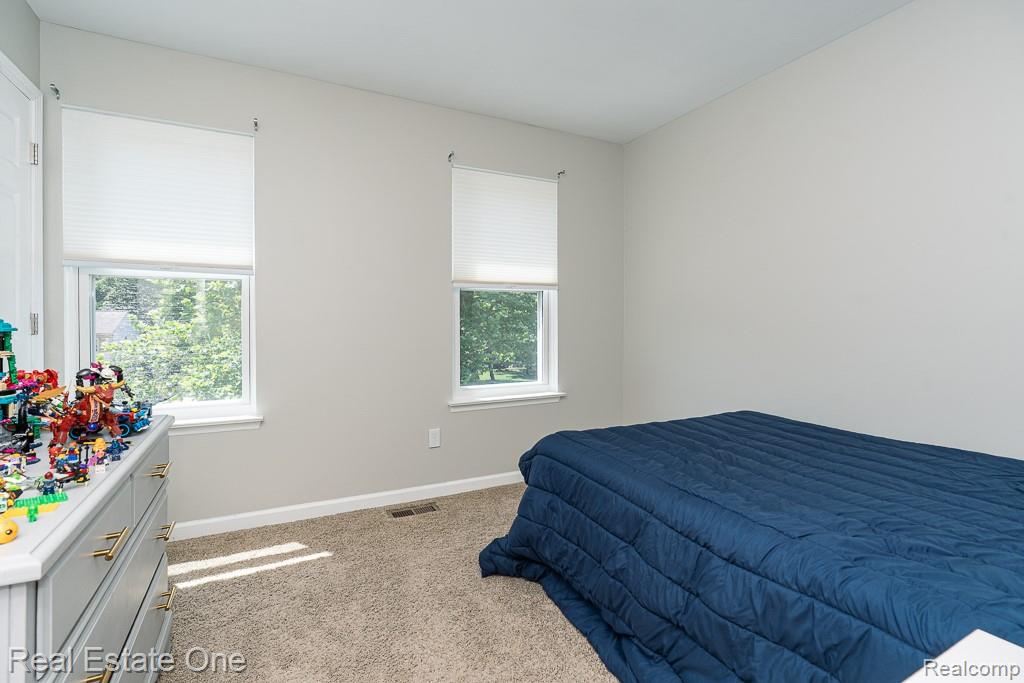 2200 N Fairview Lane