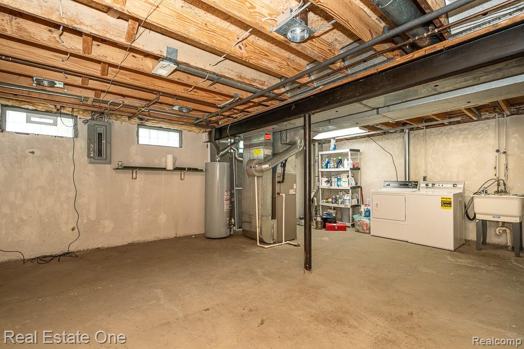 2200 N Fairview Lane