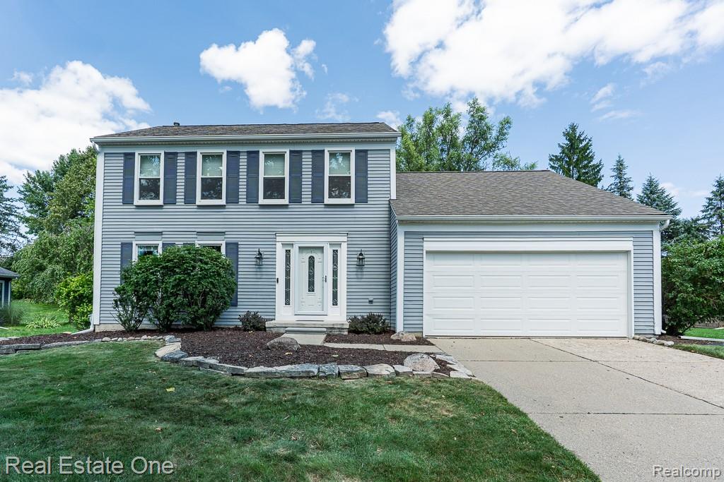 2200 N Fairview Lane
