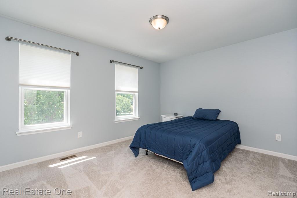 2200 N Fairview Lane