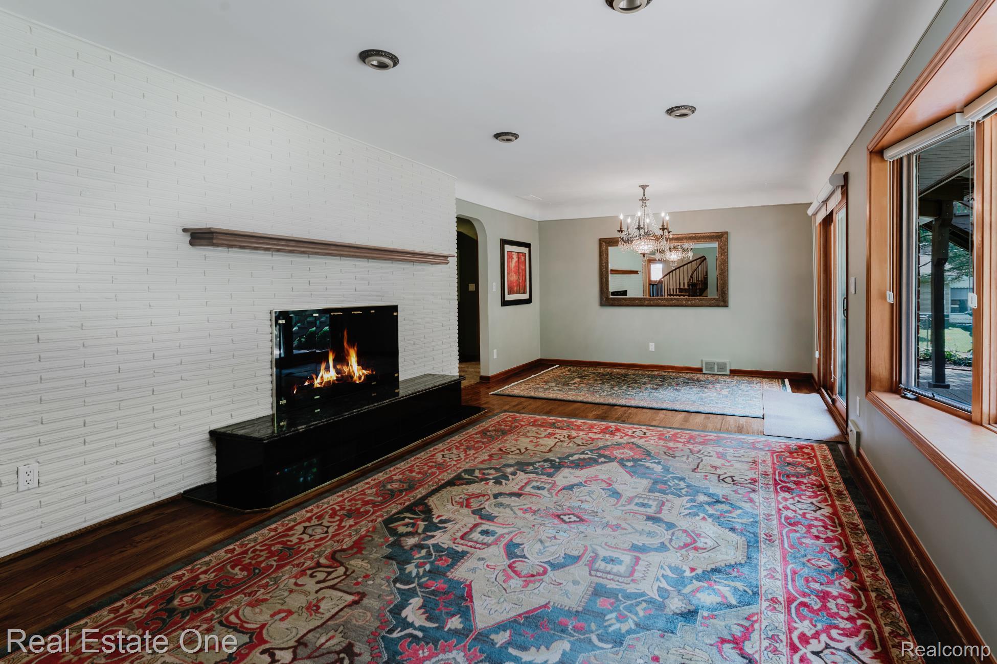 454 Lesdale Drive
