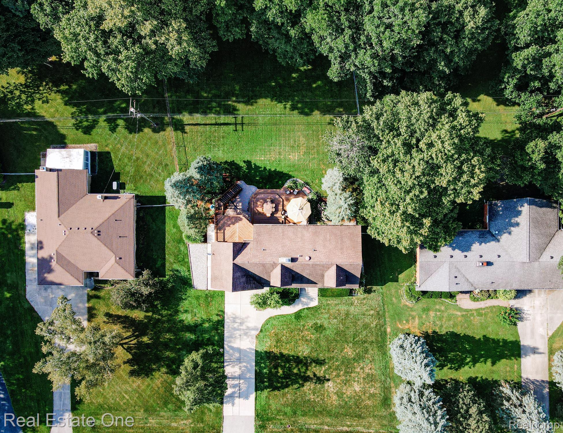 454 Lesdale Drive