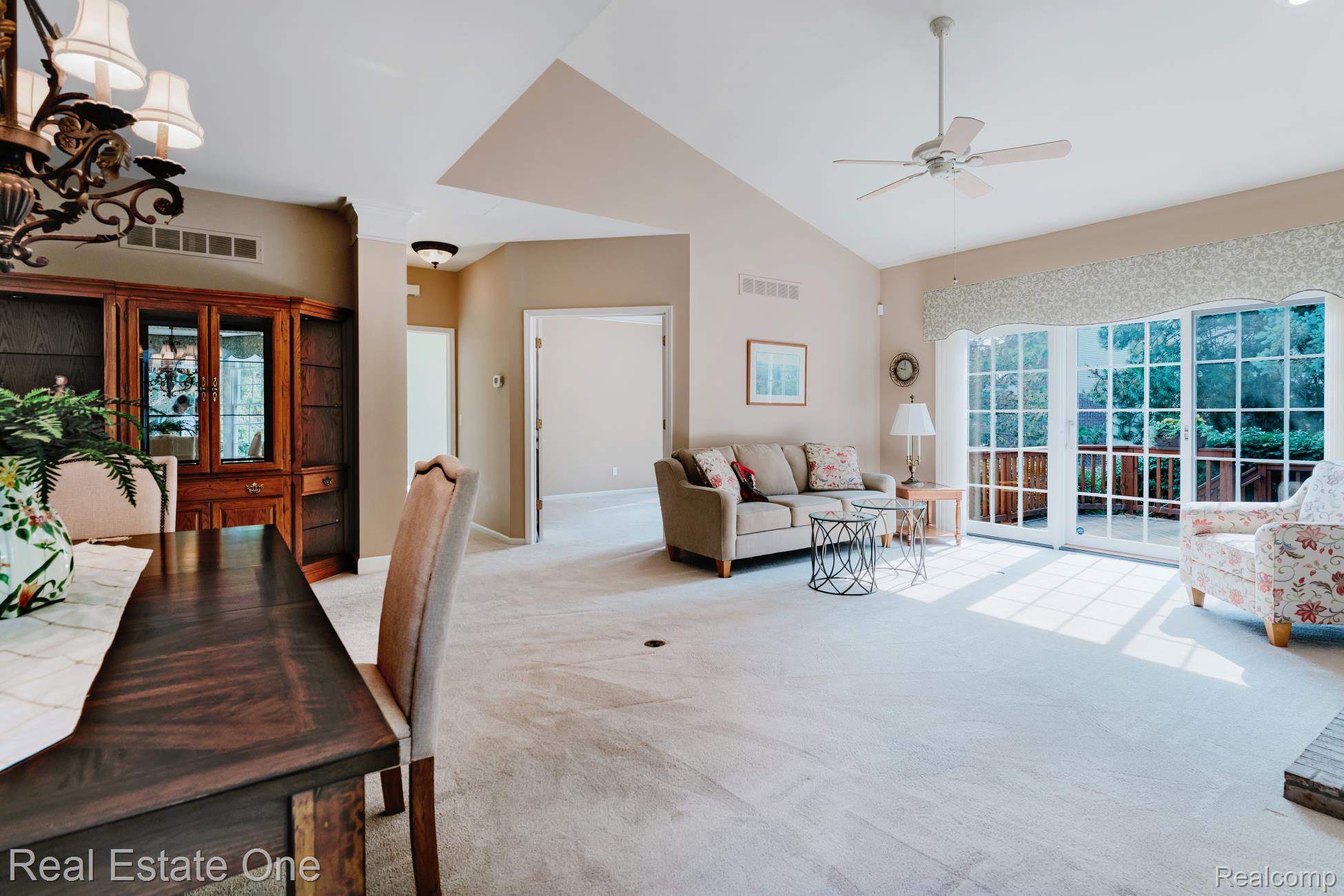 1602 Boulder Court