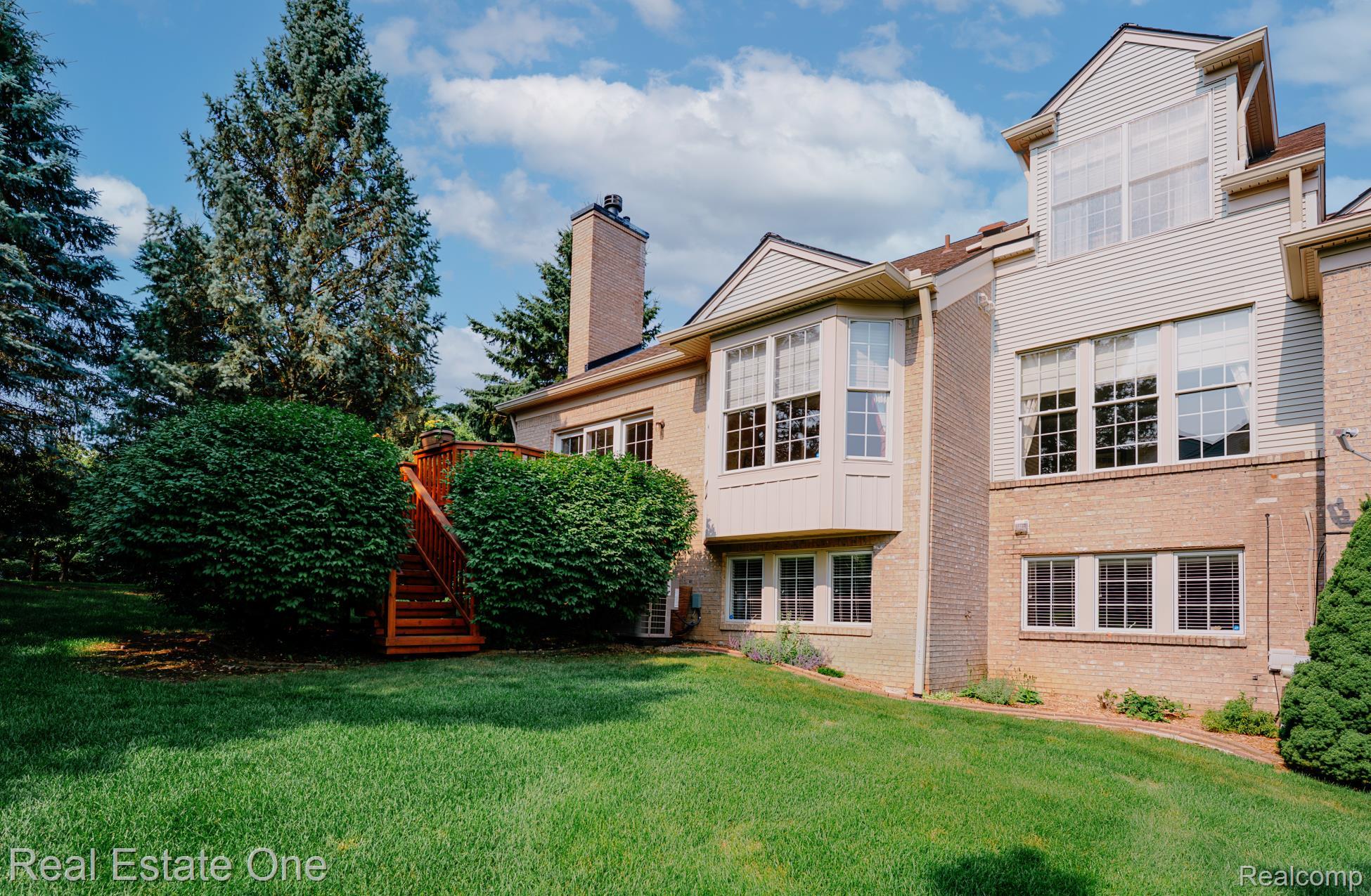 1602 Boulder Court