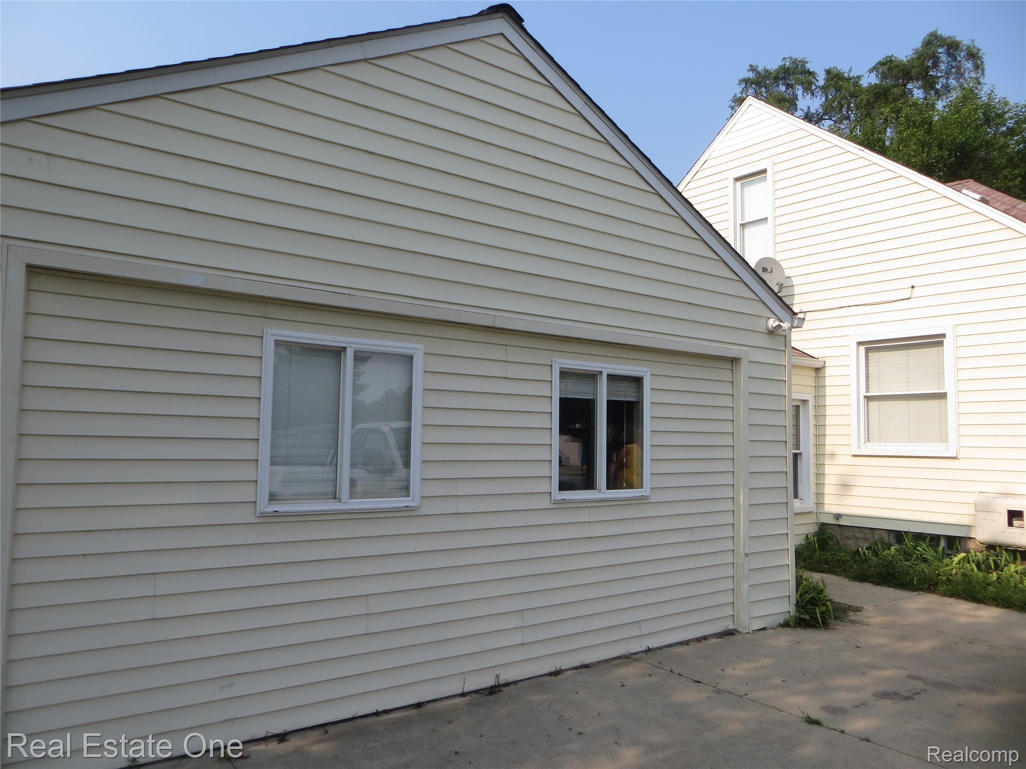 2469 Auburn Road