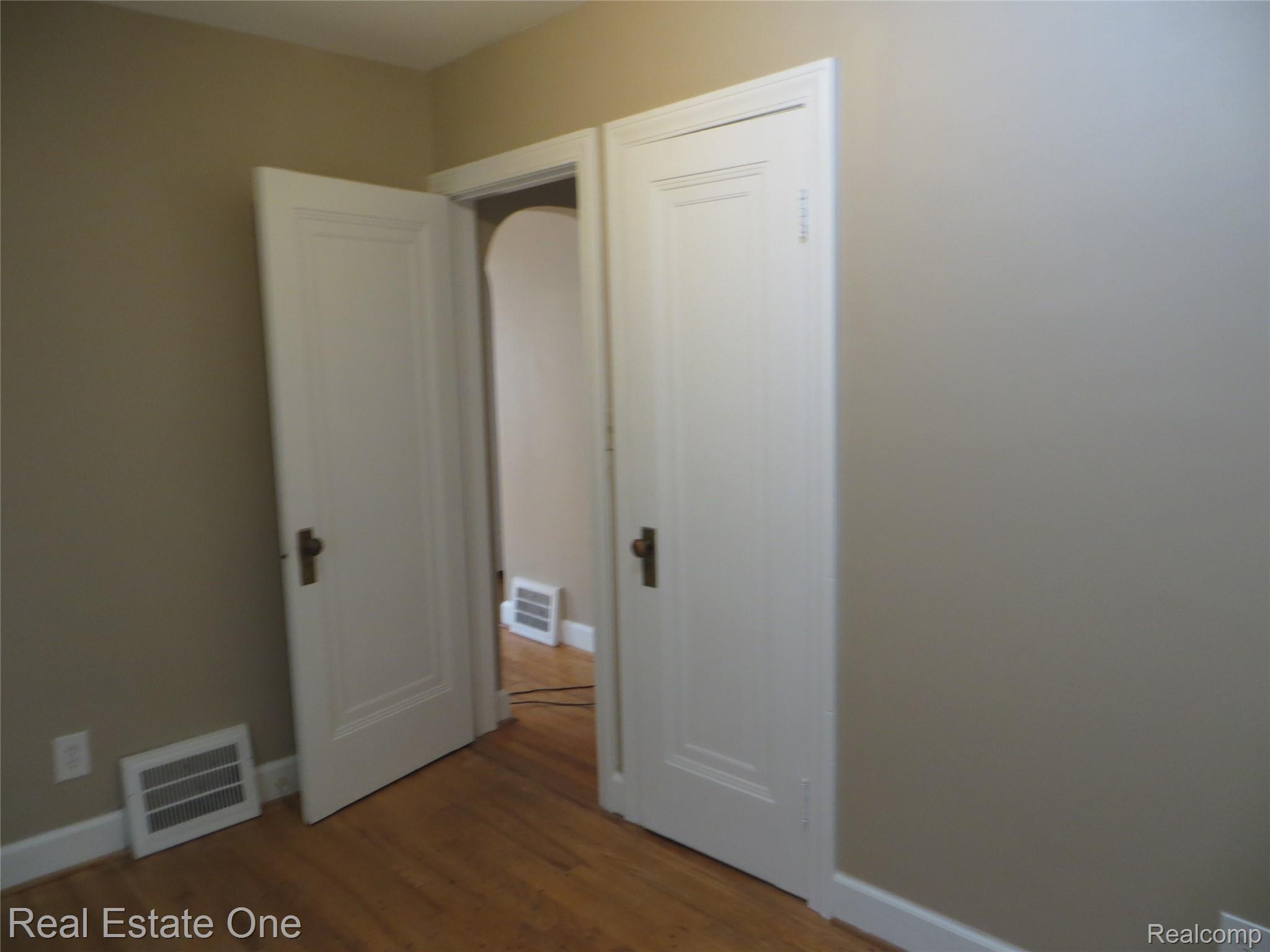 2469 Auburn Road