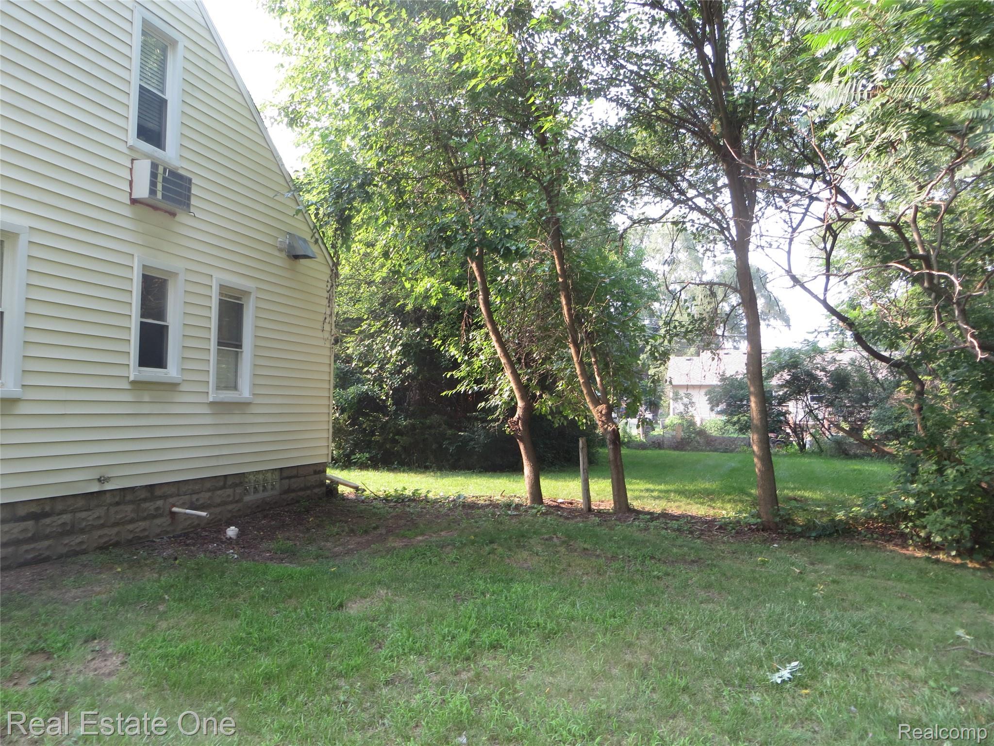 2469 Auburn Road