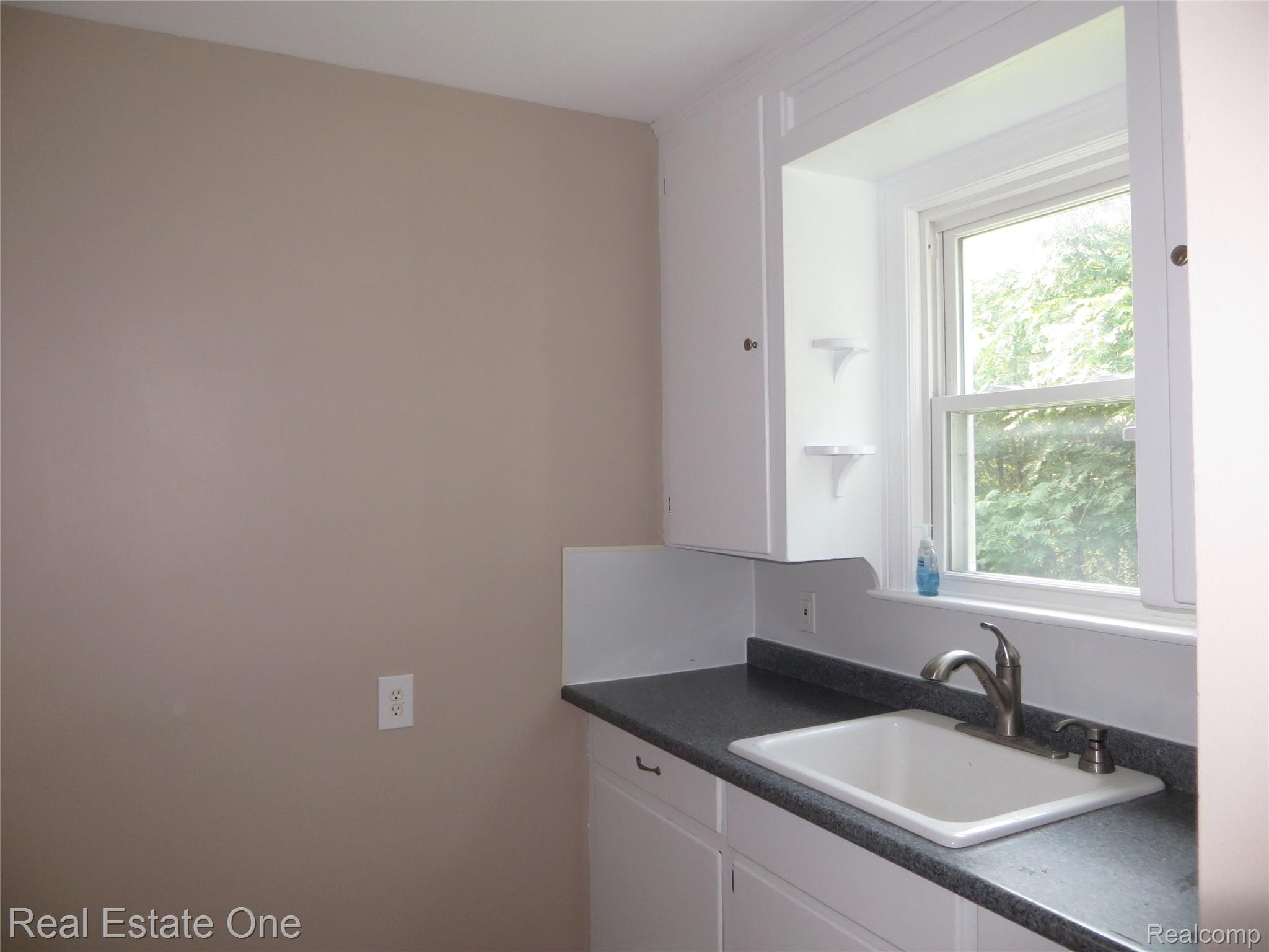 2469 Auburn Road
