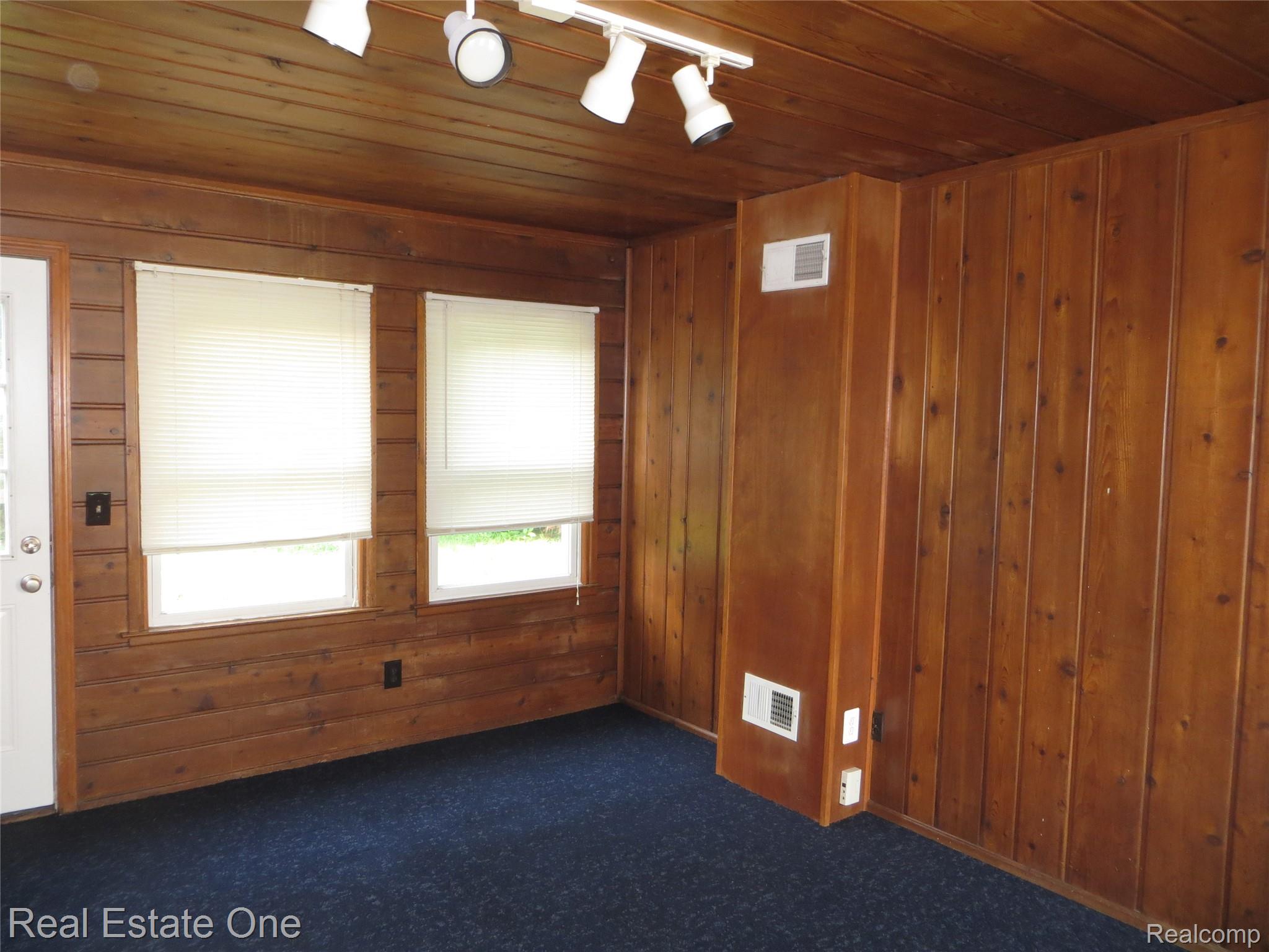 2469 Auburn Road