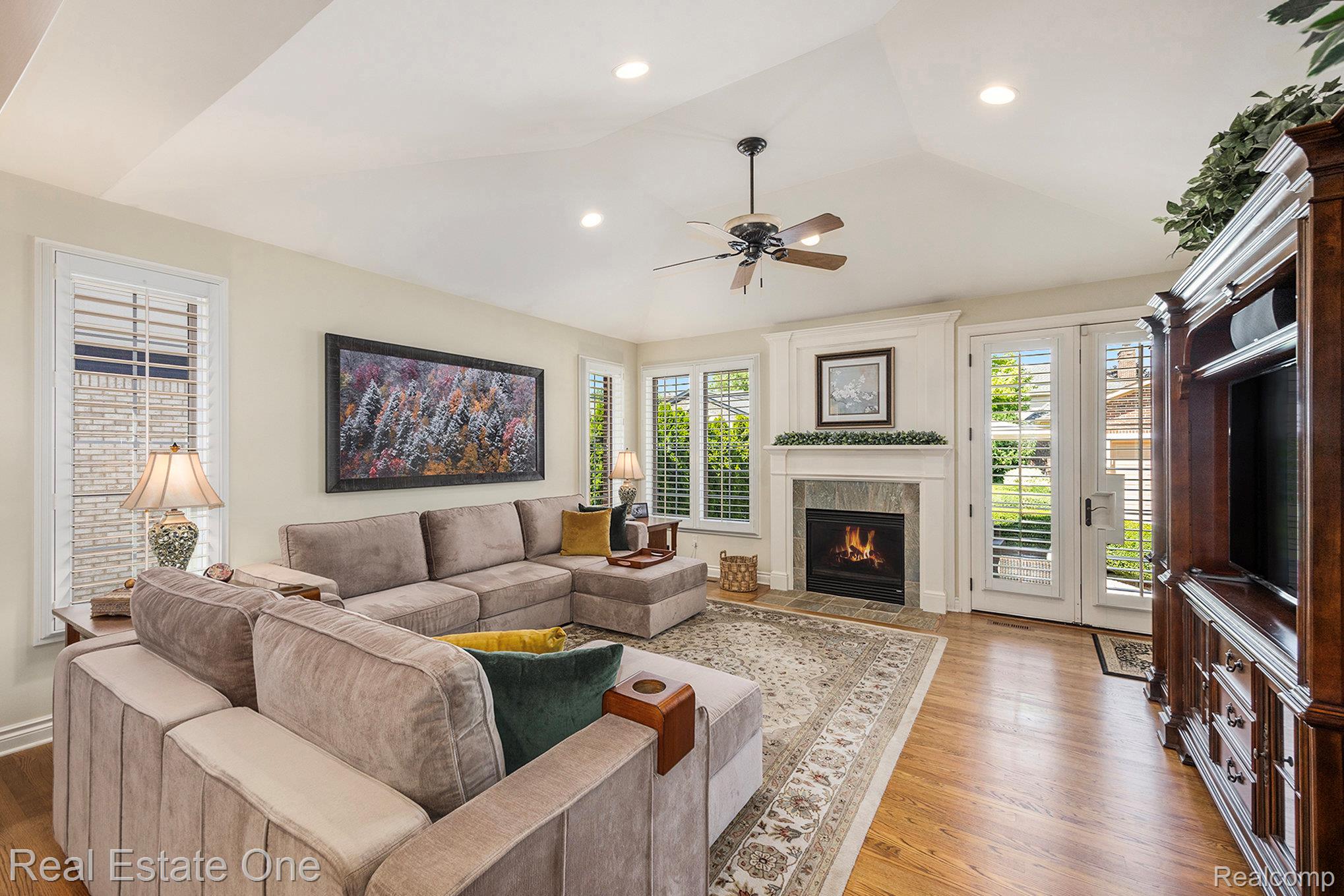 312 Woodward Avenue