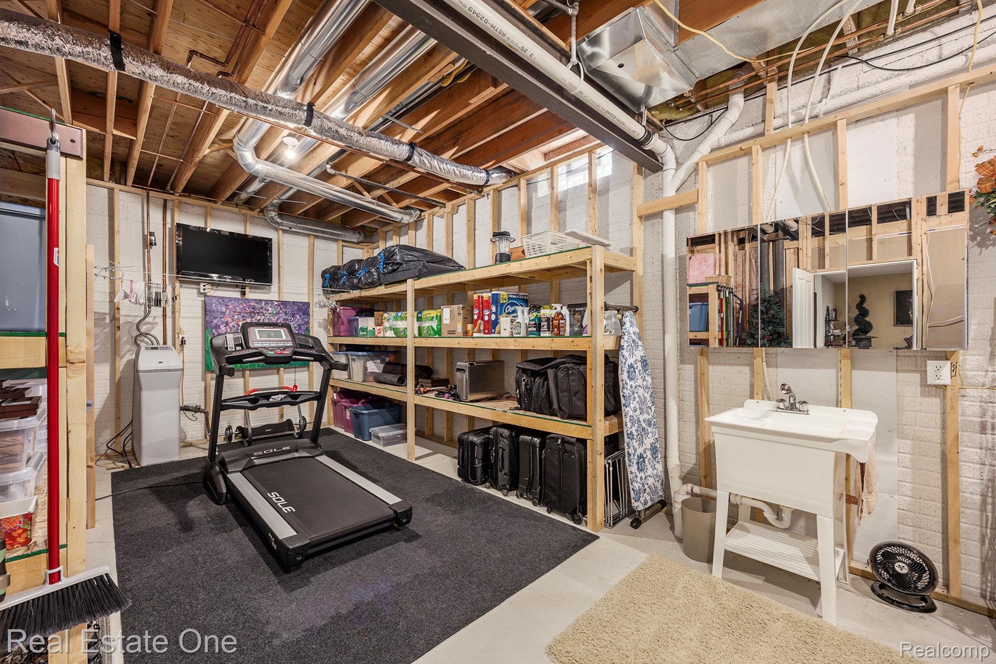 312 Woodward Avenue