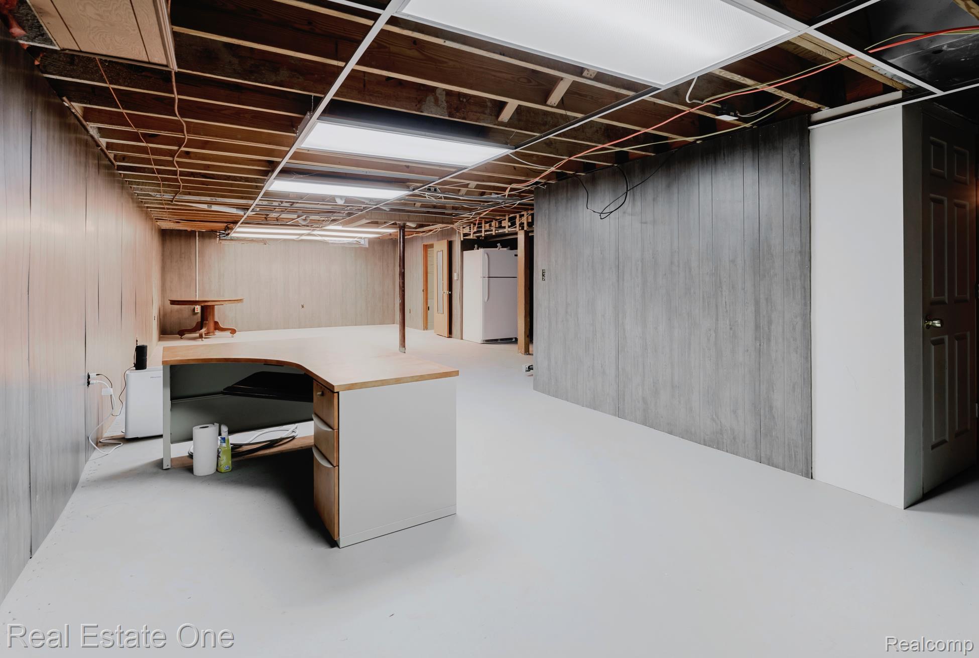 5552 Larkins Drive