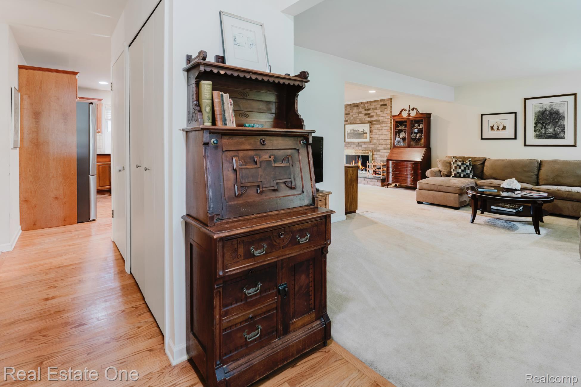 5552 Larkins Drive