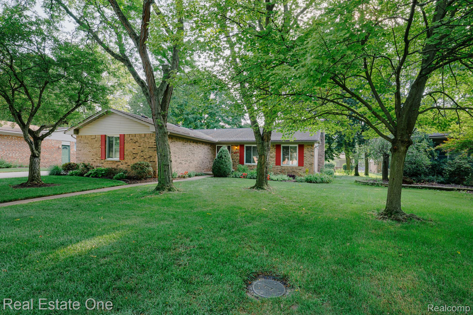 5552 Larkins Drive
