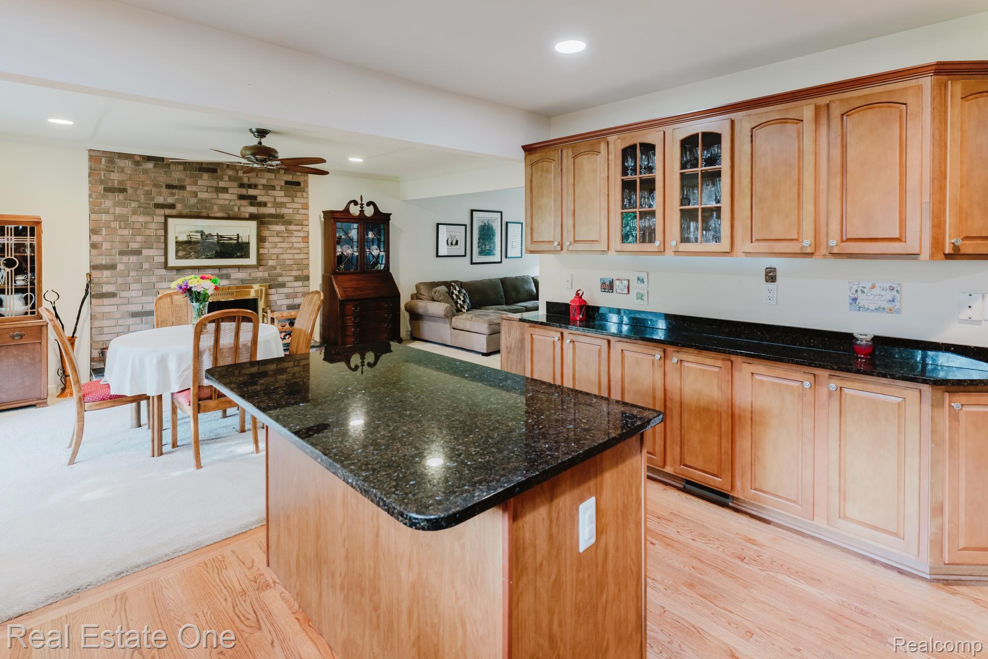 5552 Larkins Drive