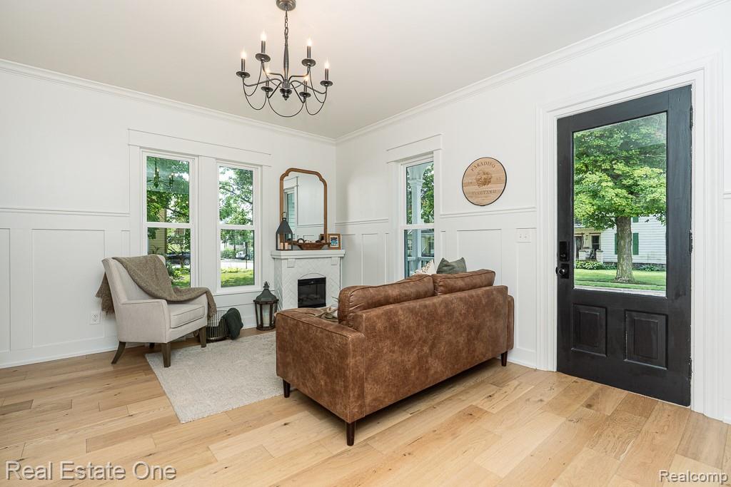 162 W Lafayette Street