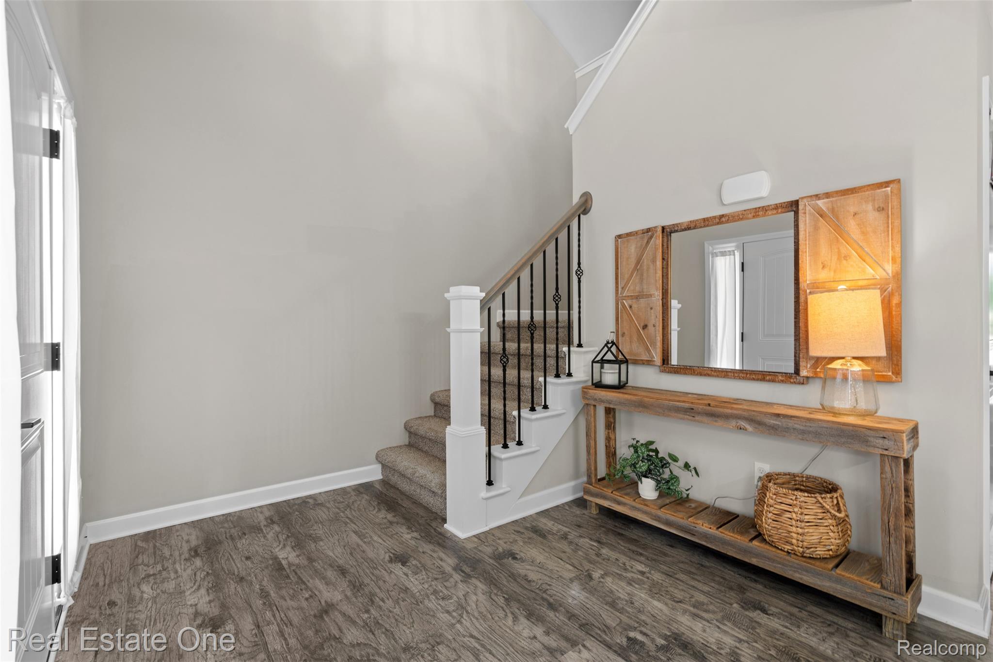 78758 Angling Road