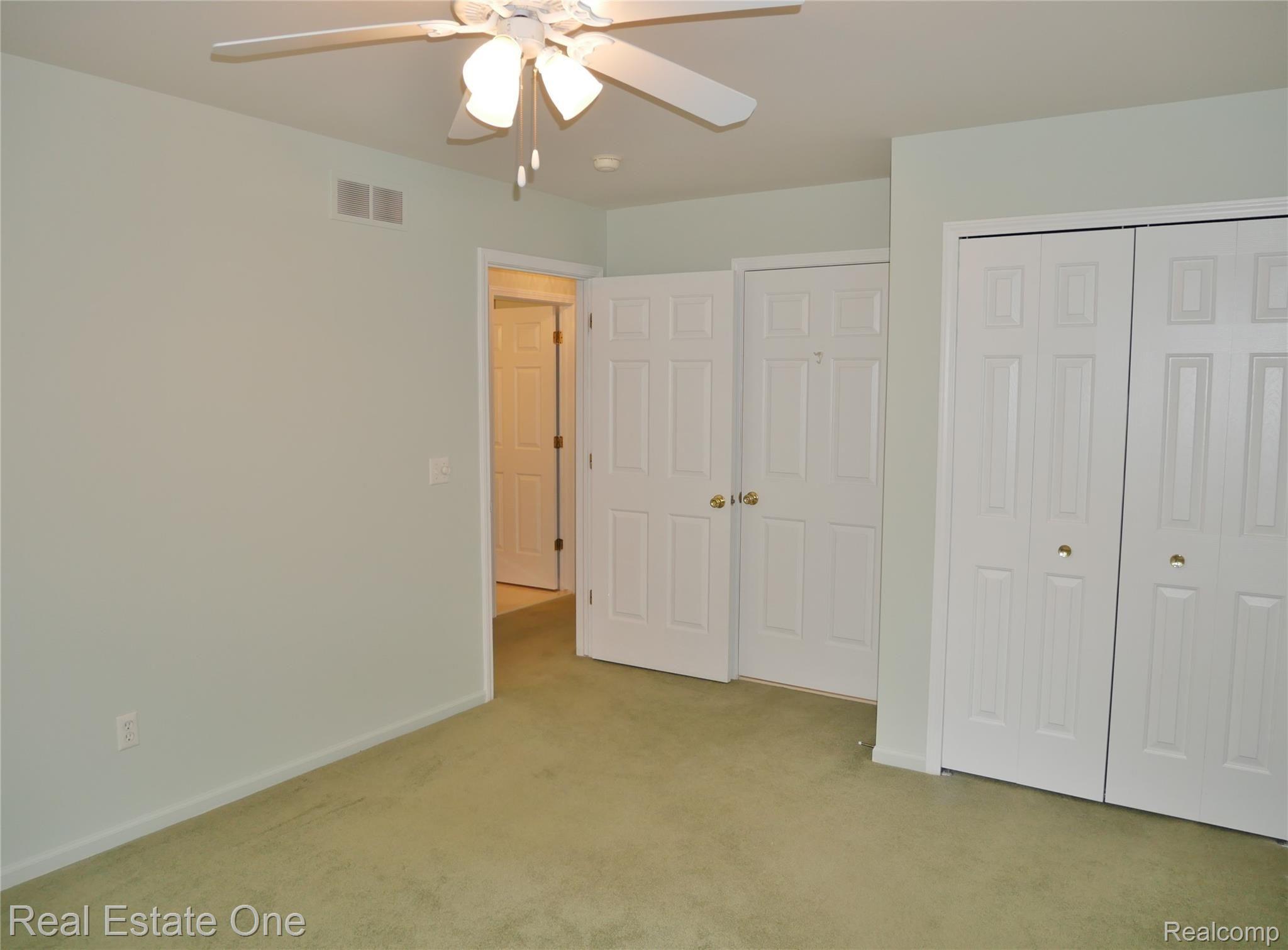 5499 Seabreeze Lane