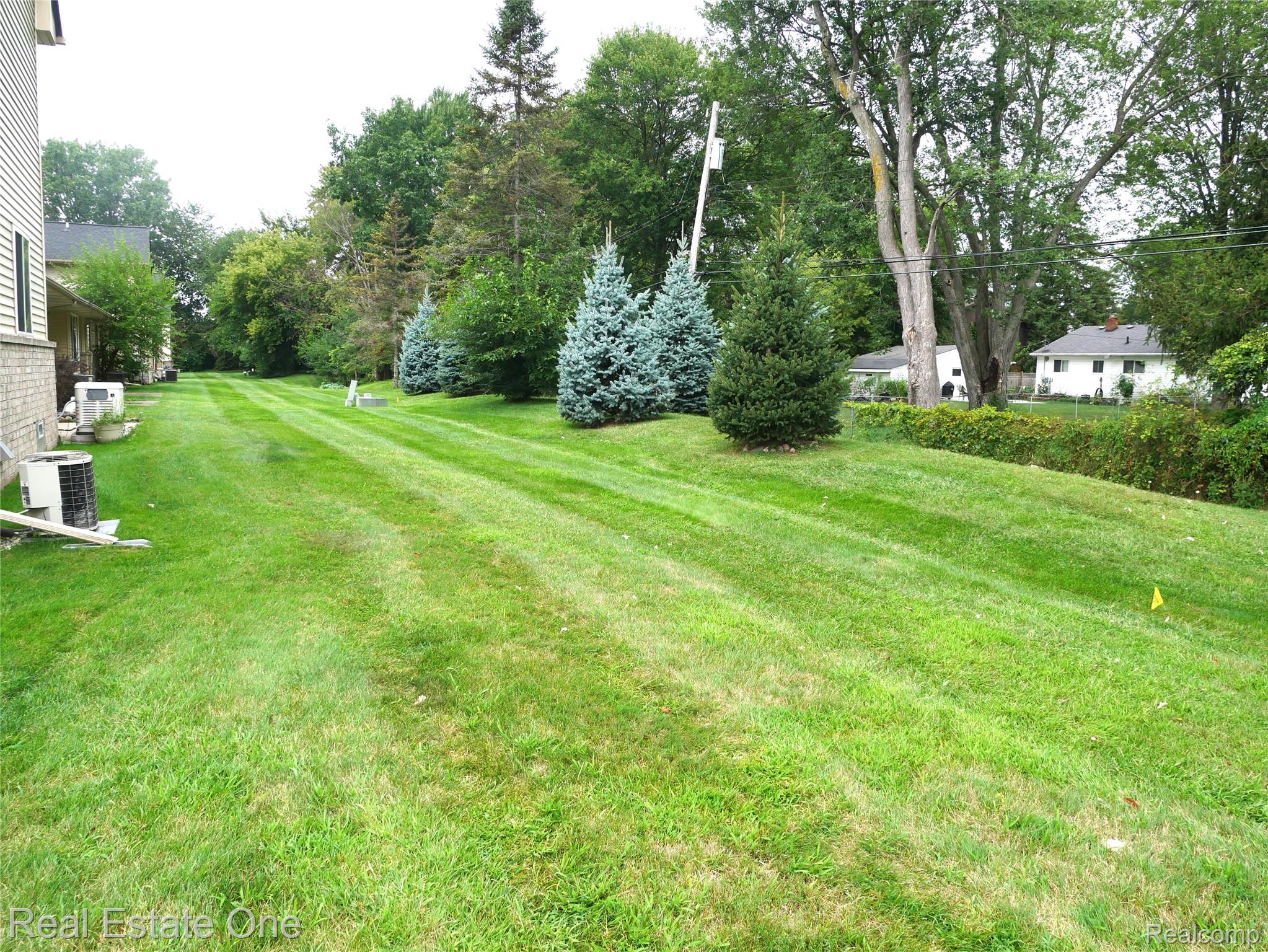5499 Seabreeze Lane