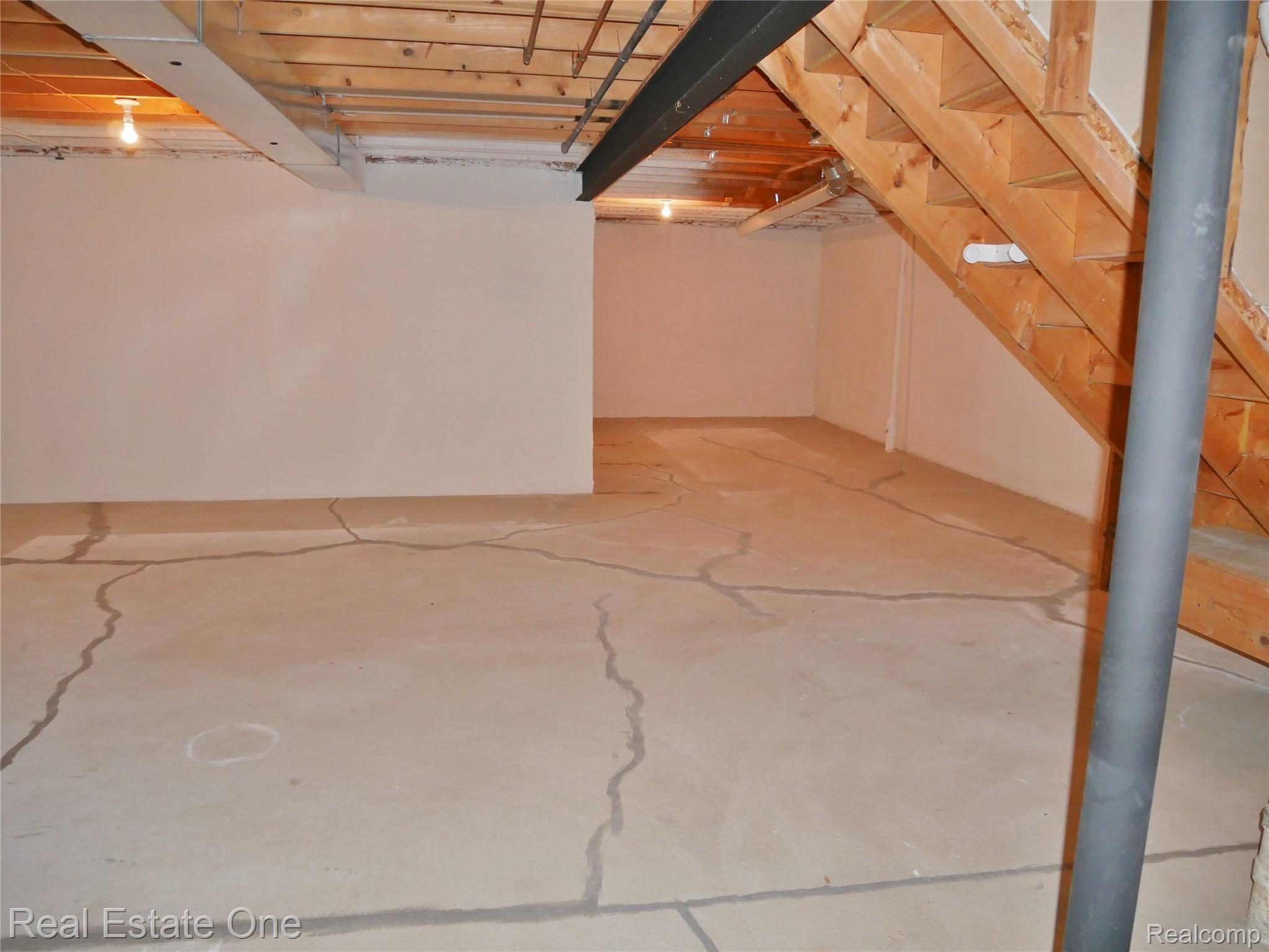 5499 Seabreeze Lane
