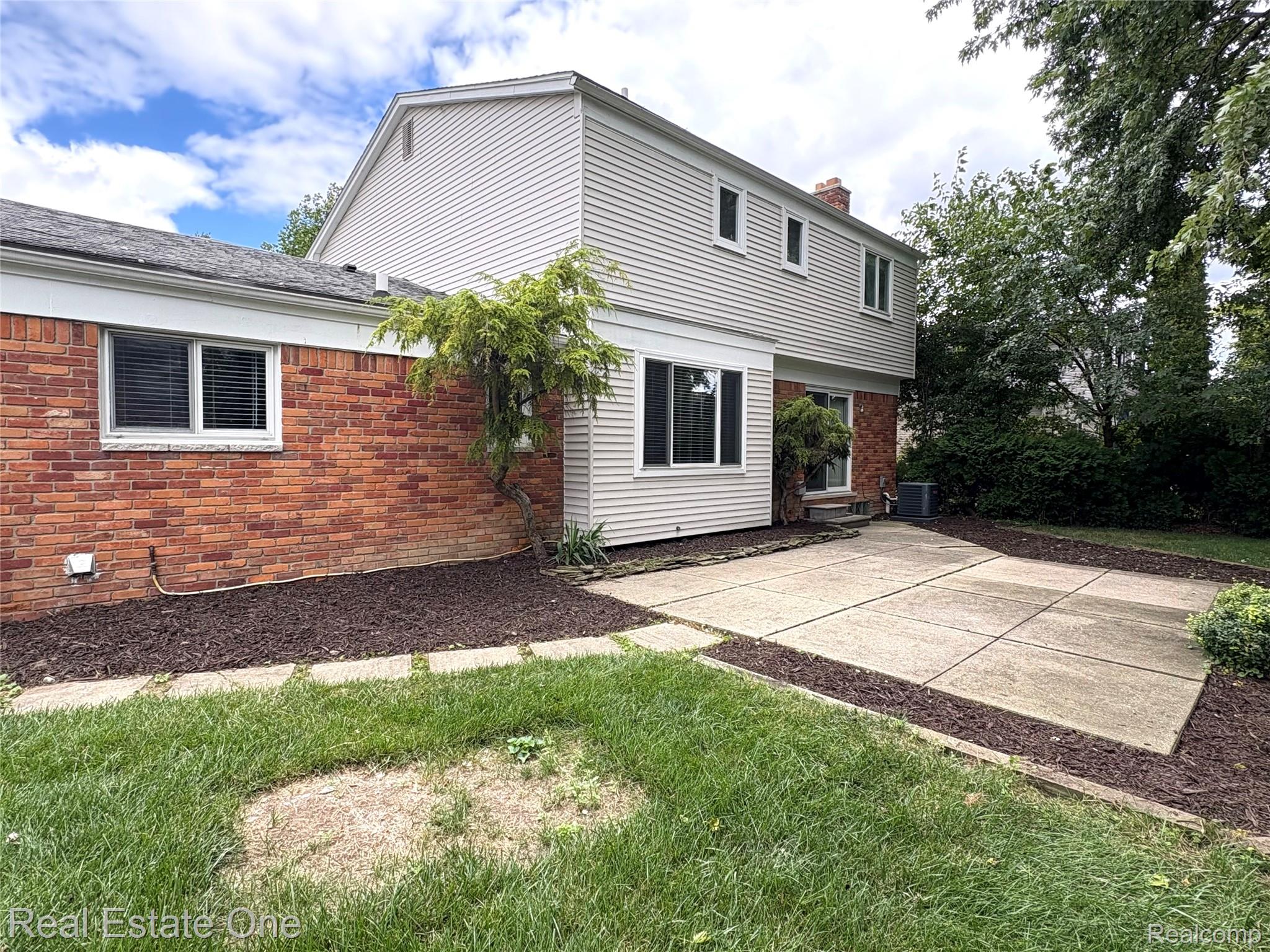 2584 Coral Drive