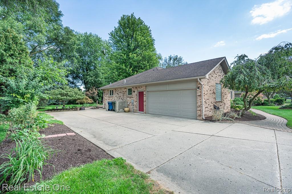 46974 Kramer Drive