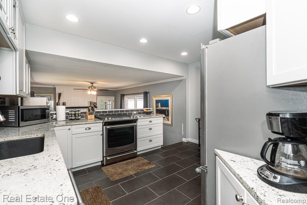 4196 Grayton Drive