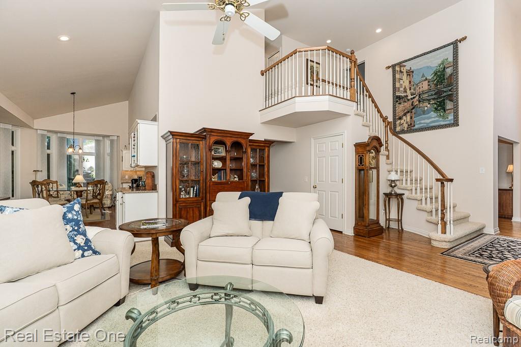 6615 Chatham Circle
