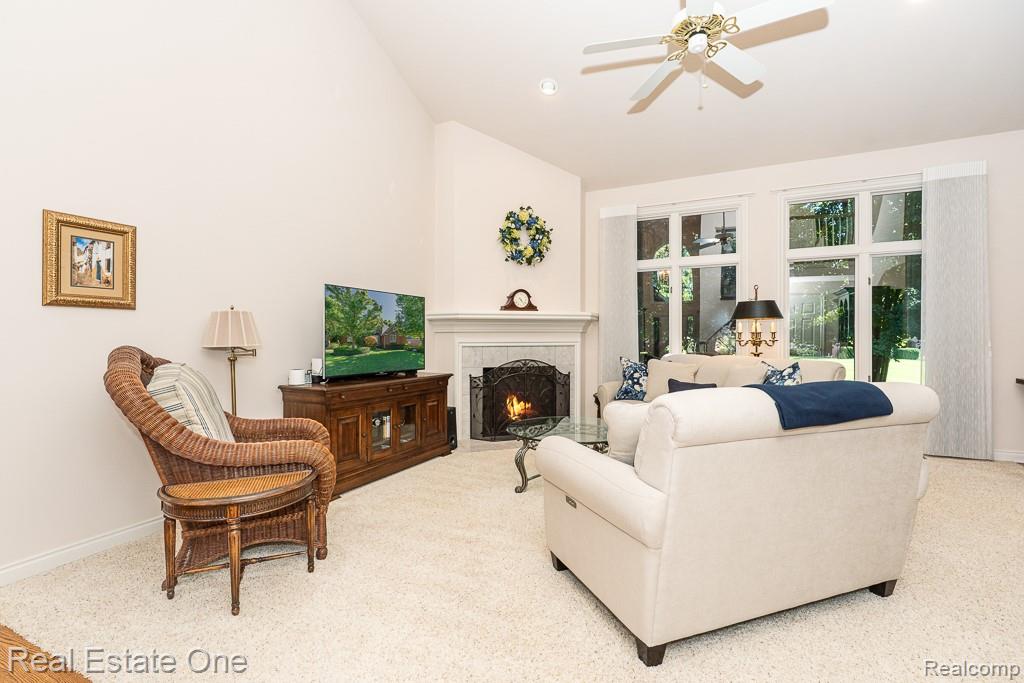 6615 Chatham Circle