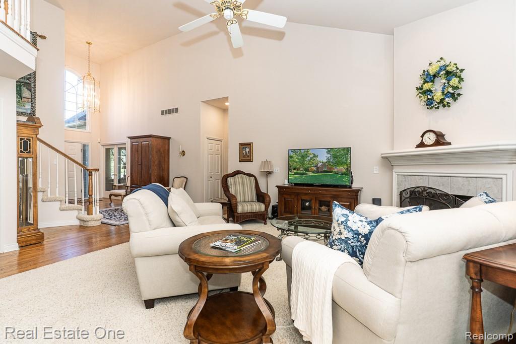 6615 Chatham Circle