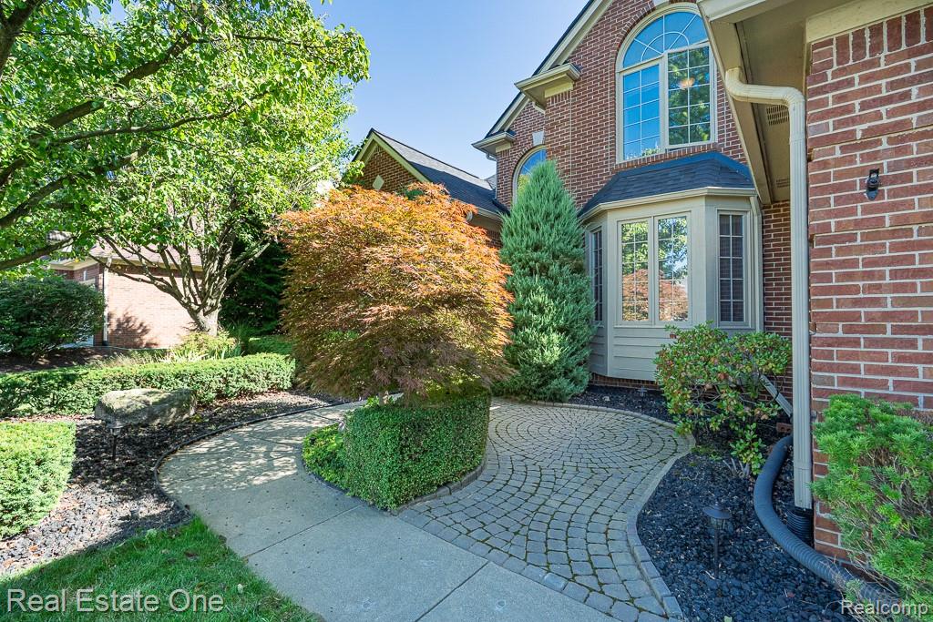 6615 Chatham Circle