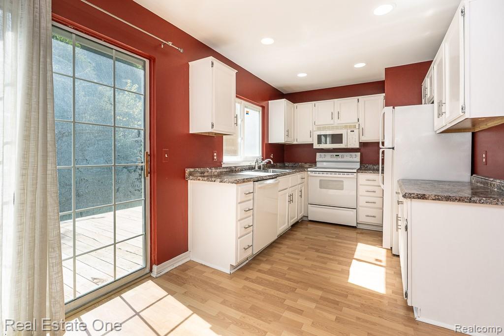 1312 Brook Lane