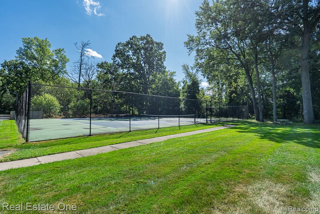 1312 Brook Lane