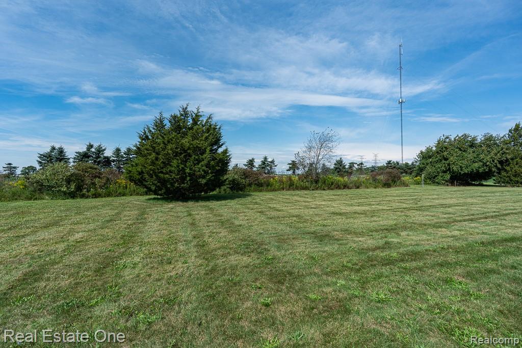 10185 N Genesee Road